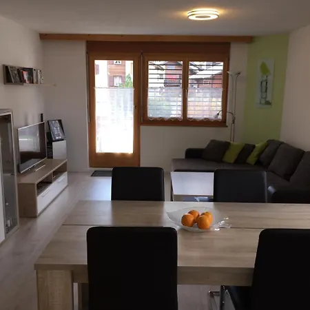 Metropol A6 アパート *